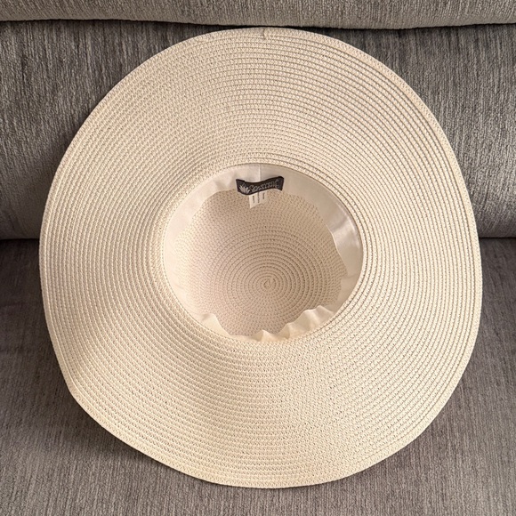 Bride Sun Hat - Picture 3 of 5